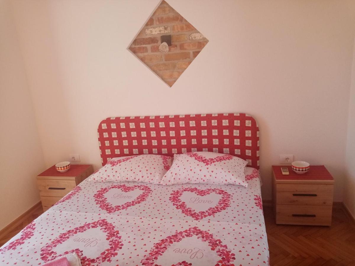 Apartmani Bosco Тиват Экстерьер фото
