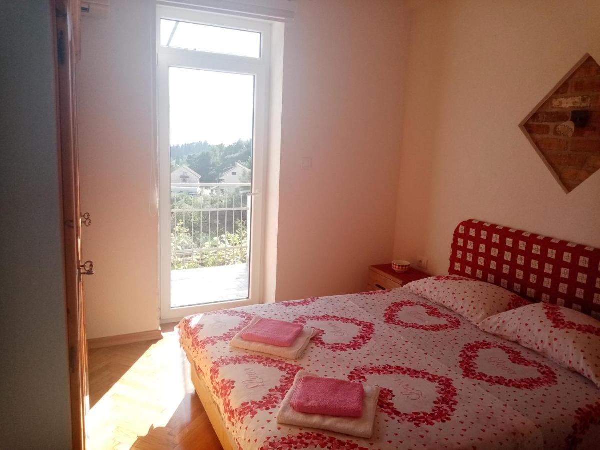 Apartmani Bosco Тиват Экстерьер фото