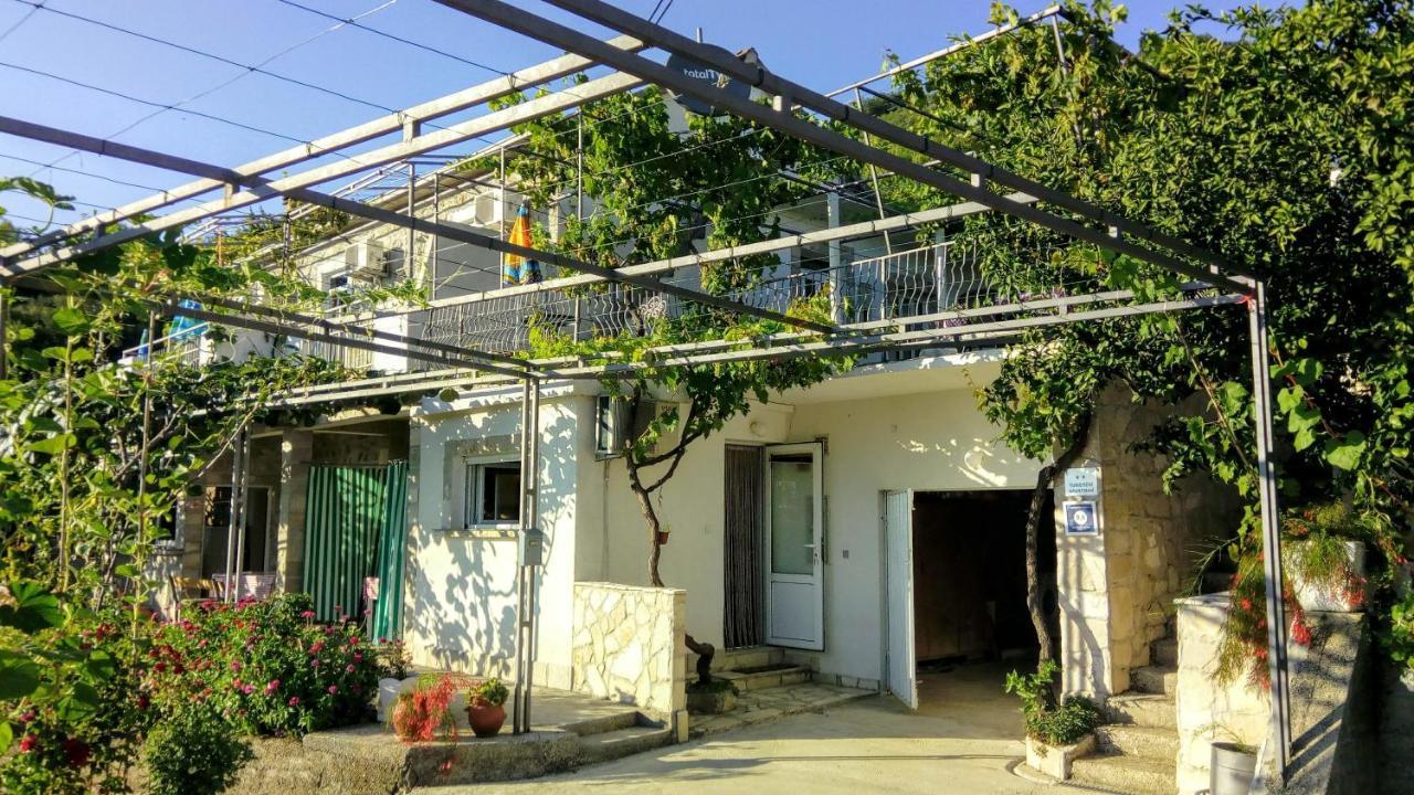 Apartmani Bosco Тиват Экстерьер фото