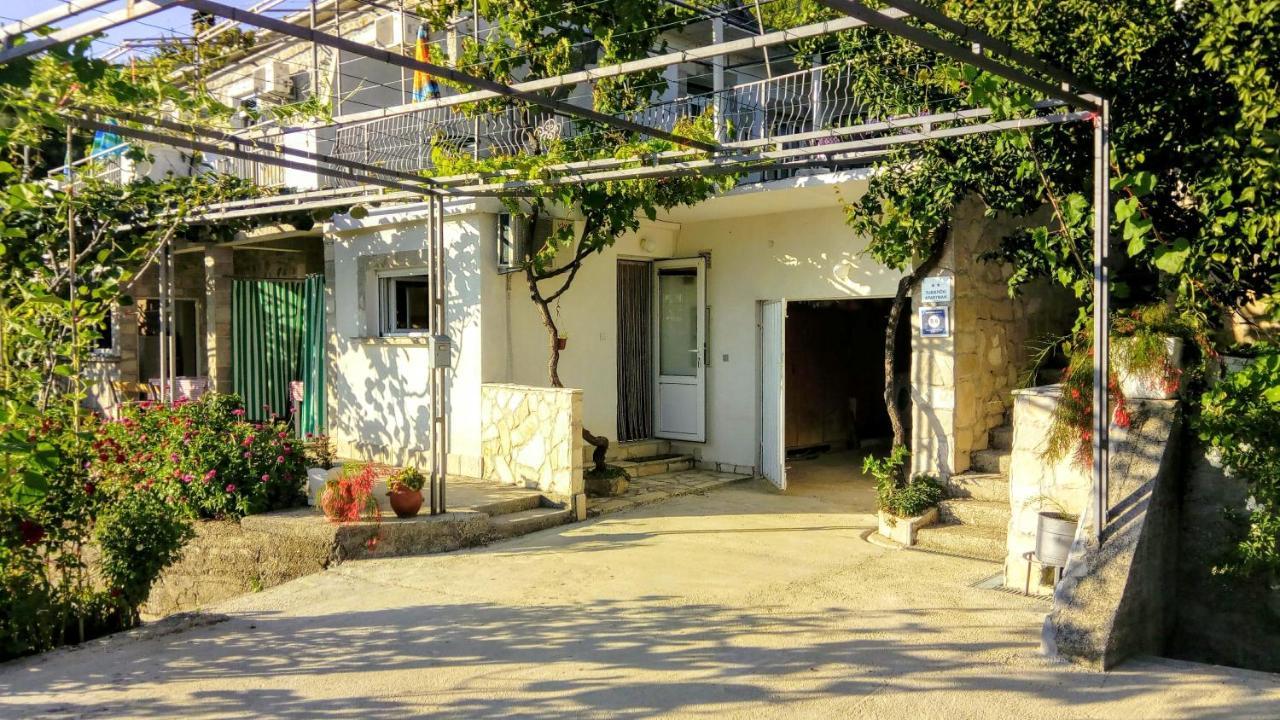 Apartmani Bosco Тиват Экстерьер фото