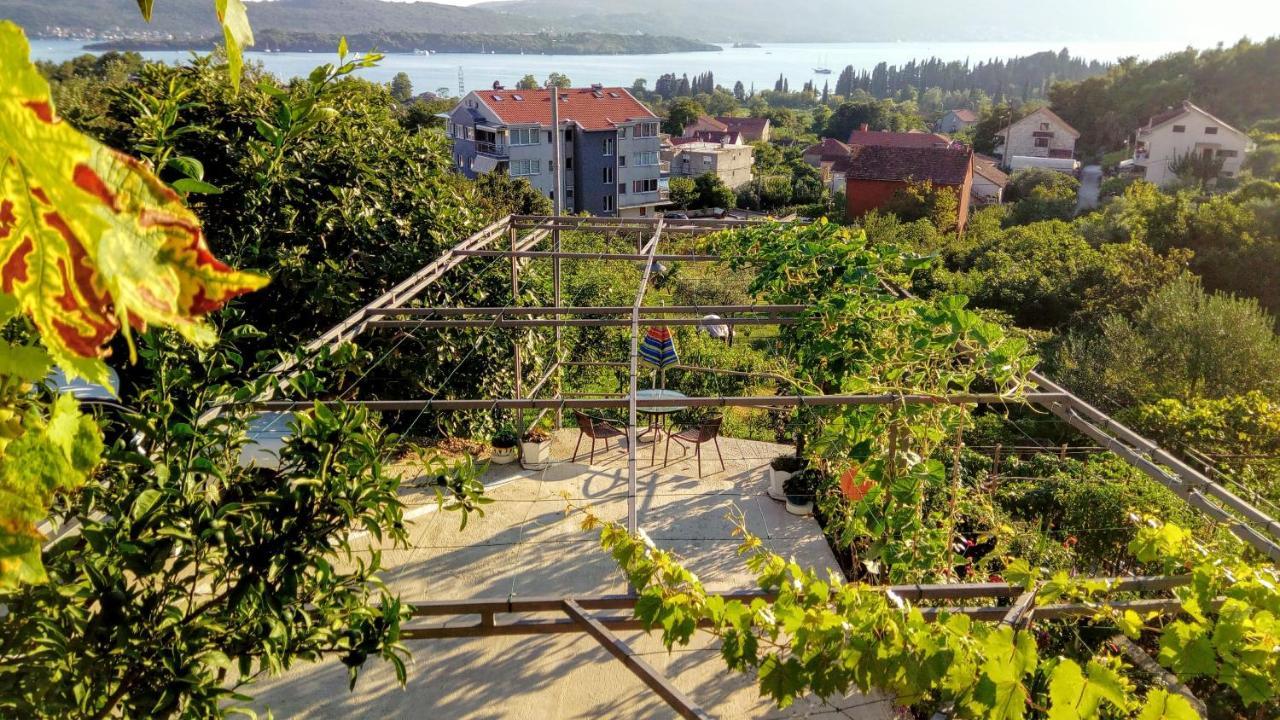 Apartmani Bosco Тиват Экстерьер фото